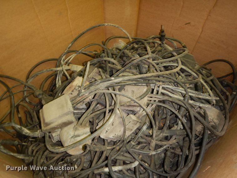 image for item MI9396 Approximately 70 airport runway lights