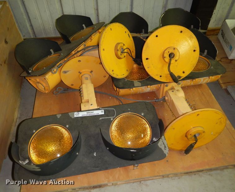 image for item MI9397 (4) airport guard lights