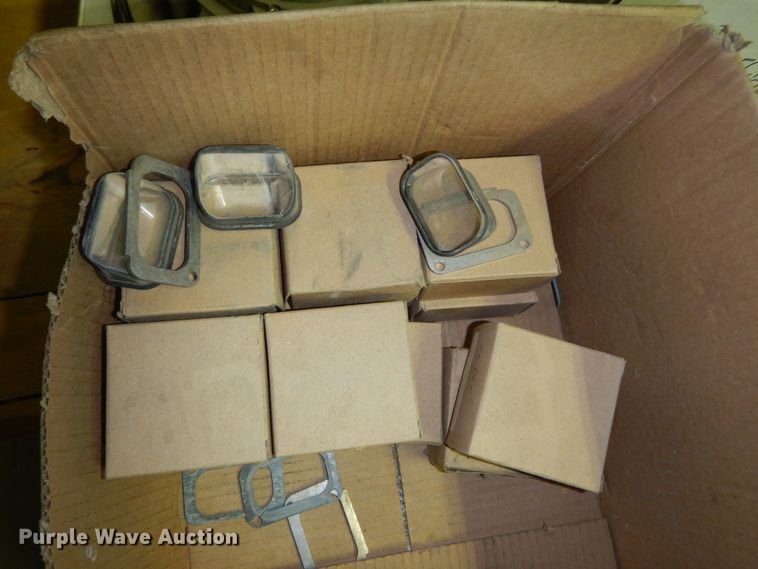 image for item MI9398 (12) light fixtures