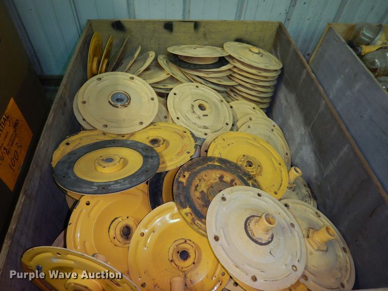 image for item MI9399 Approximately 100 airport runway lights