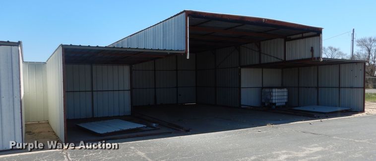 image for item MI9401 (3) airplane hangers