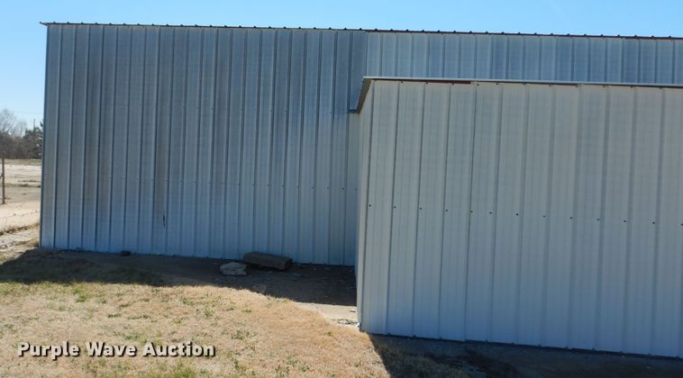 image for item MI9401 (3) airplane hangers