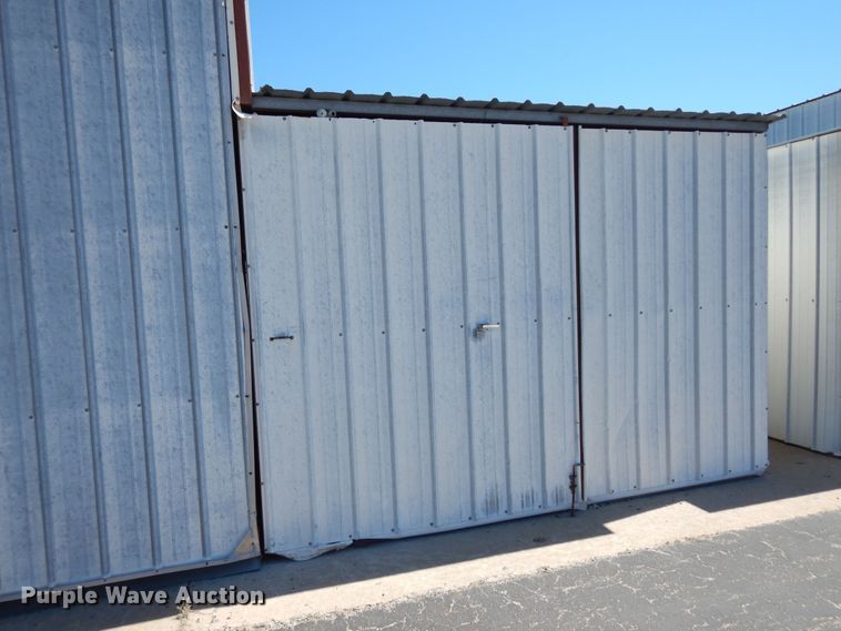 image for item MI9401 (3) airplane hangers