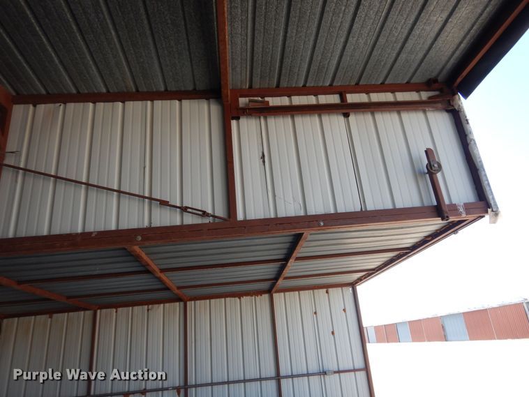 image for item MI9401 (3) airplane hangers