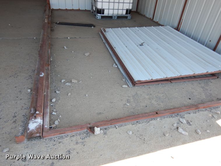 image for item MI9401 (3) airplane hangers