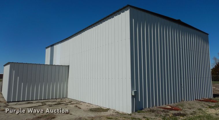 image for item MI9402 (3) airplane hangers