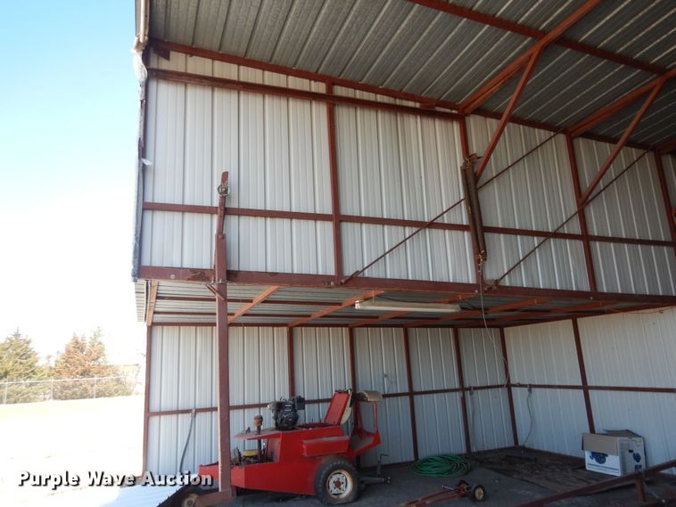 image for item MI9402 (3) airplane hangers