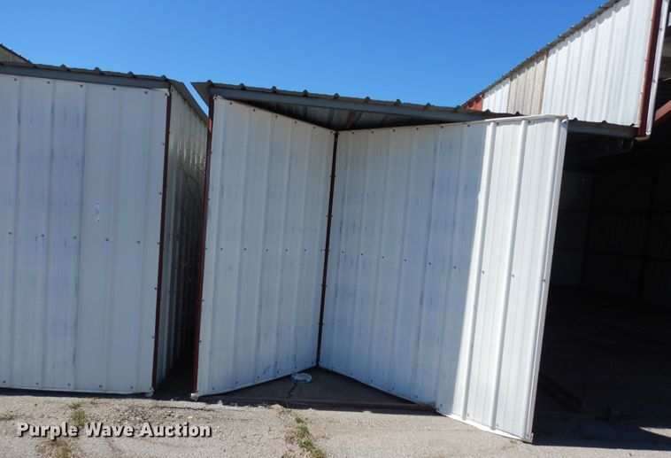 image for item MI9403 (3) airplane hangers