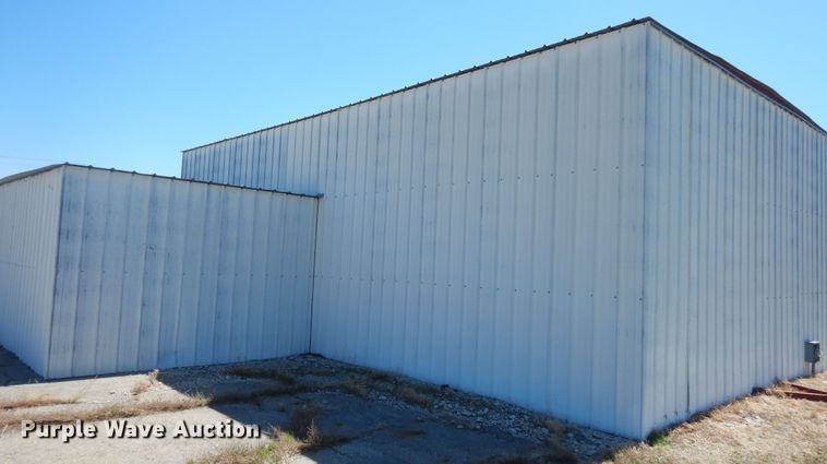 image for item MI9403 (3) airplane hangers