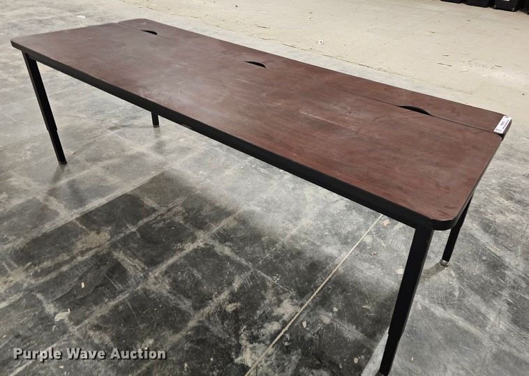 image for item MI9405 Computer table