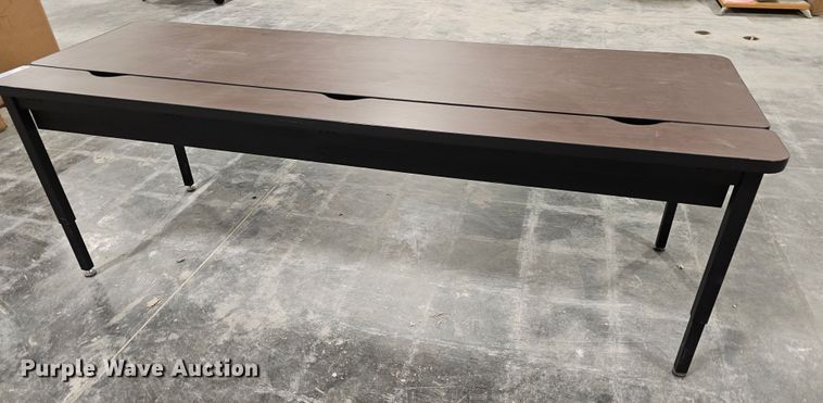 image for item MI9405 Computer table