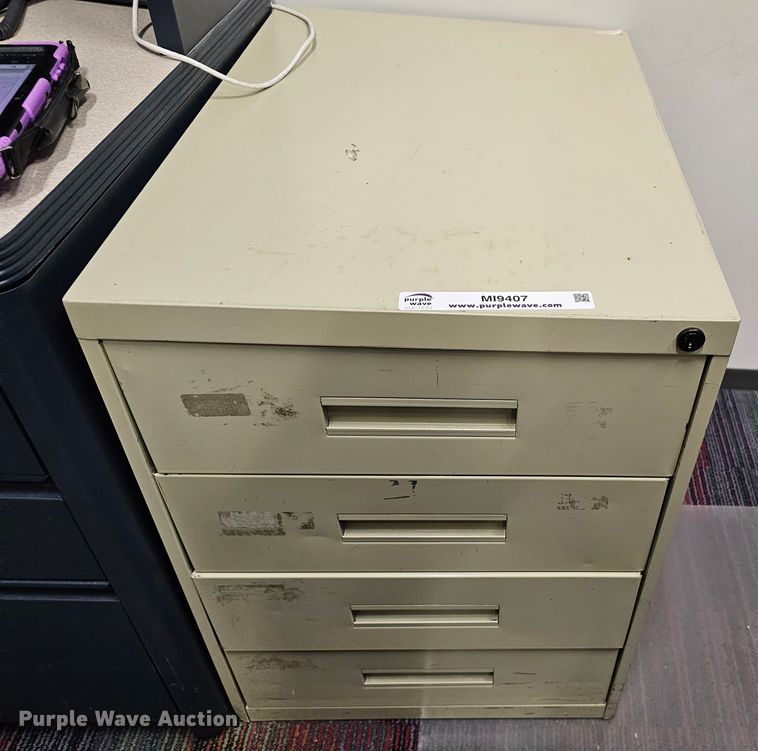 image for item MI9407 (2) file cabinets