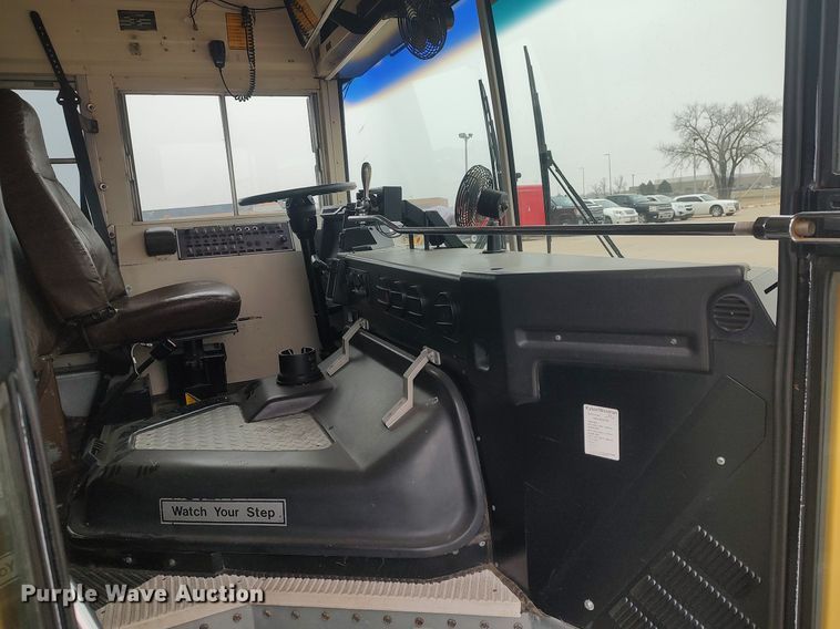 image for item MM9933 1998 Blue Bird TC2000  school bus