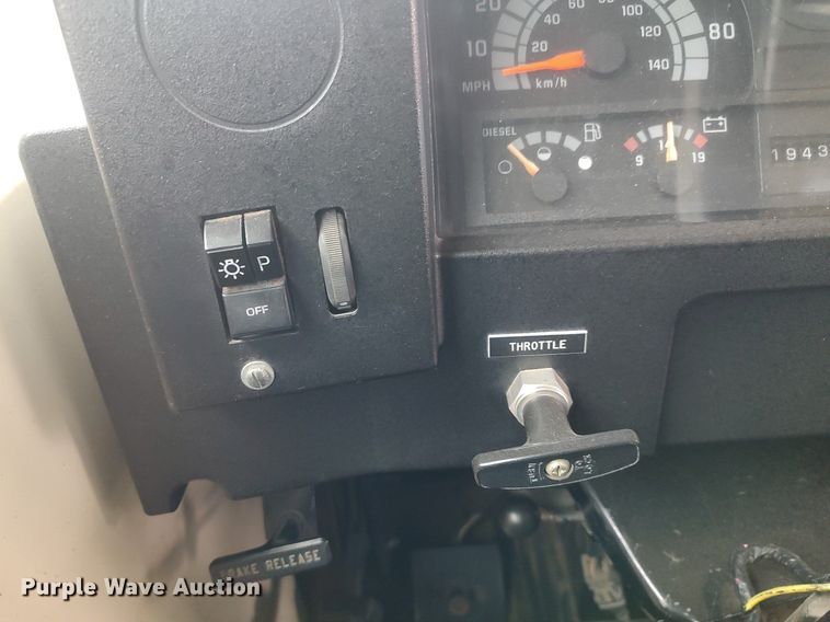 image for item MM9933 1998 Blue Bird TC2000  school bus