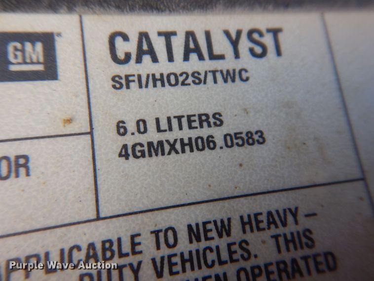 image for item MO9572 2004 Chevrolet Silverado 2500HD  Crew Cab pickup truck