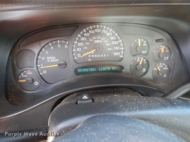 image for item MO9573 2006 Chevrolet Silverado 2500HD  Crew Cab pickup truck