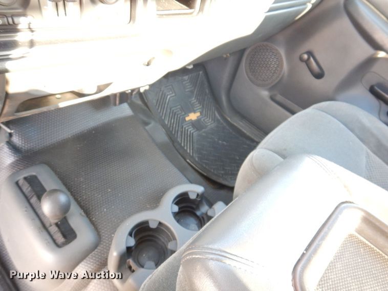 image for item MO9573 2006 Chevrolet Silverado 2500HD  Crew Cab pickup truck