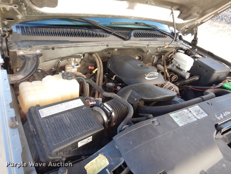 image for item MO9573 2006 Chevrolet Silverado 2500HD  Crew Cab pickup truck