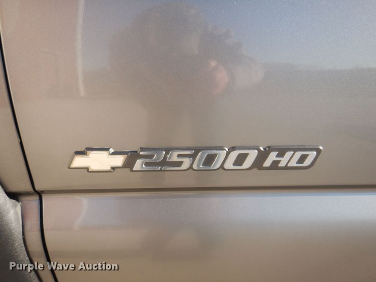 image for item MO9573 2006 Chevrolet Silverado 2500HD  Crew Cab pickup truck