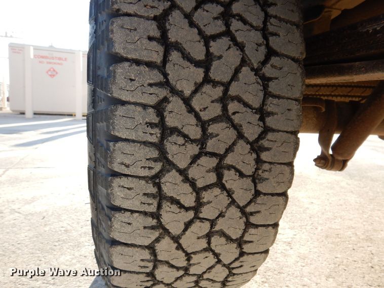 image for item MO9573 2006 Chevrolet Silverado 2500HD  Crew Cab pickup truck