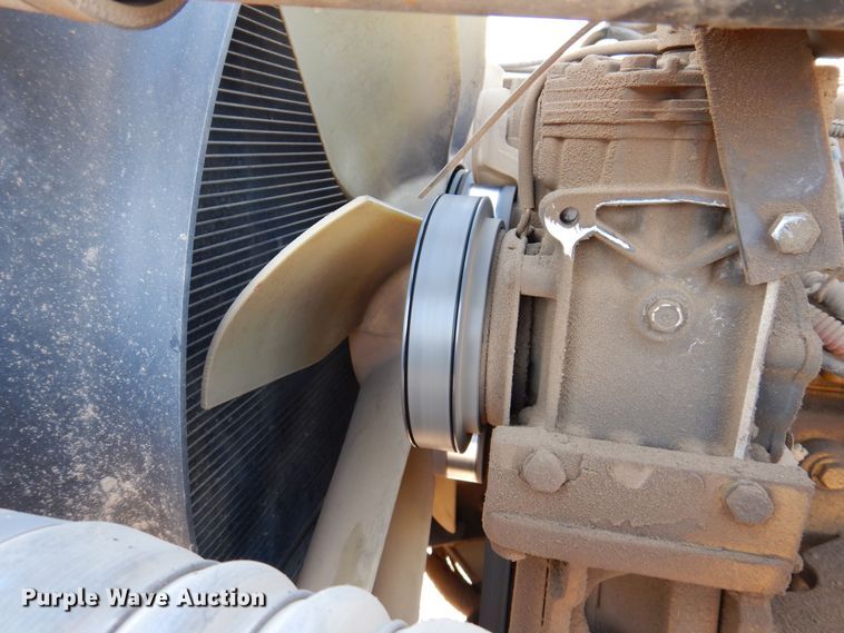 image for item MO9574 2001 Freightliner FLD112  semi truck