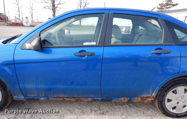 image for item MO9592 2010 Ford Focus
