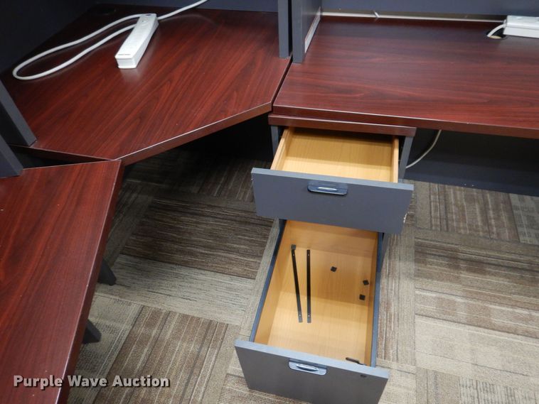 image for item MO9593 Office furniture
