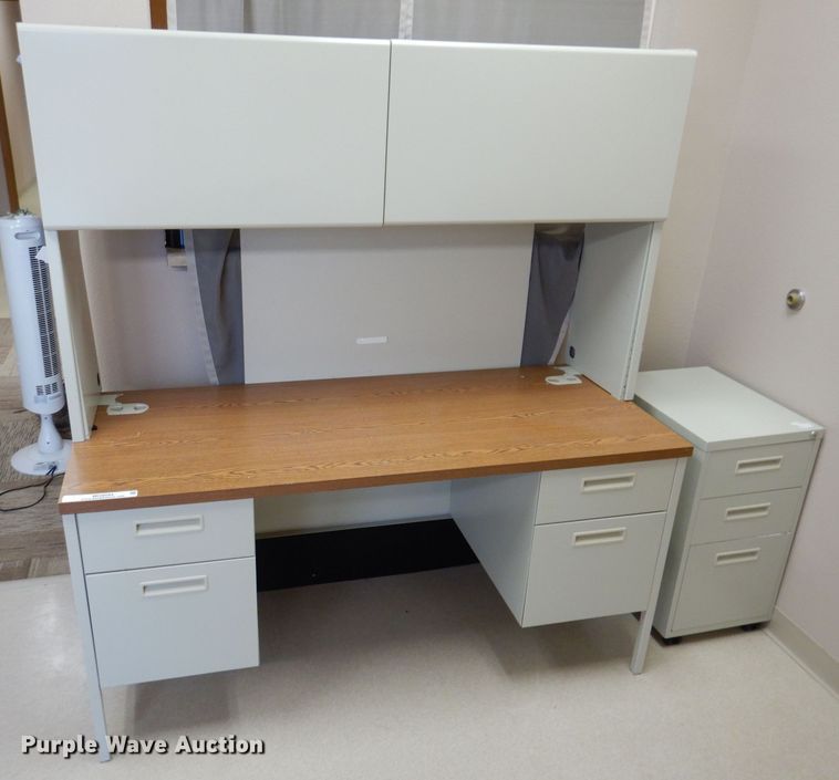 image for item MO9594 Office furniture