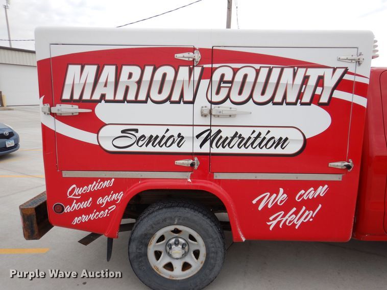 image for item MO9595 2015 Chevrolet Silverado 1500  delivery bed pickup truck