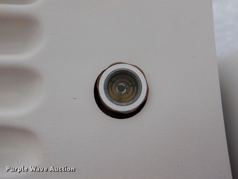 image for item MO9595 2015 Chevrolet Silverado 1500  delivery bed pickup truck