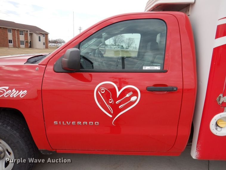 image for item MO9595 2015 Chevrolet Silverado 1500  delivery bed pickup truck