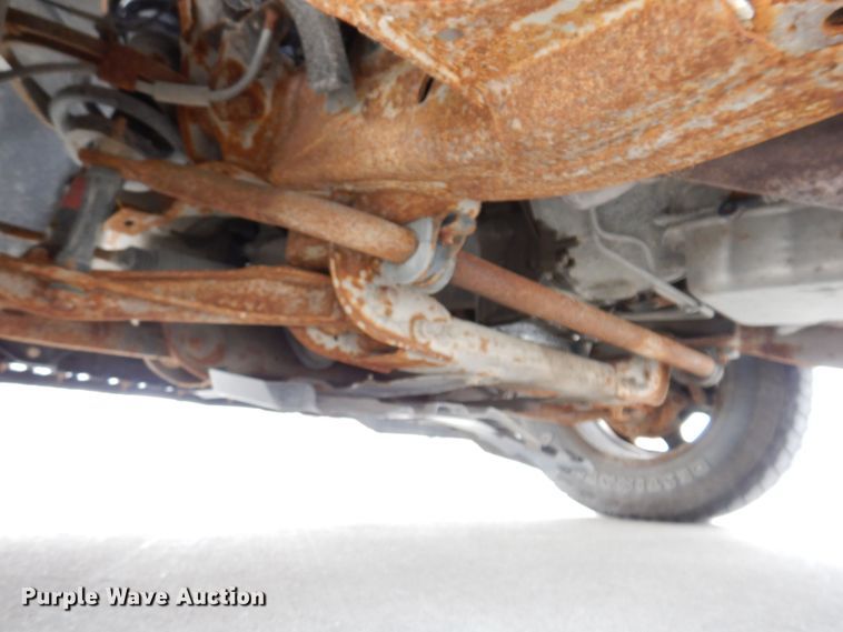 image for item MO9595 2015 Chevrolet Silverado 1500  delivery bed pickup truck