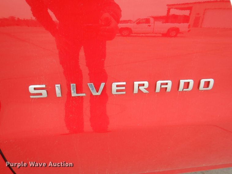 image for item MO9595 2015 Chevrolet Silverado 1500  delivery bed pickup truck