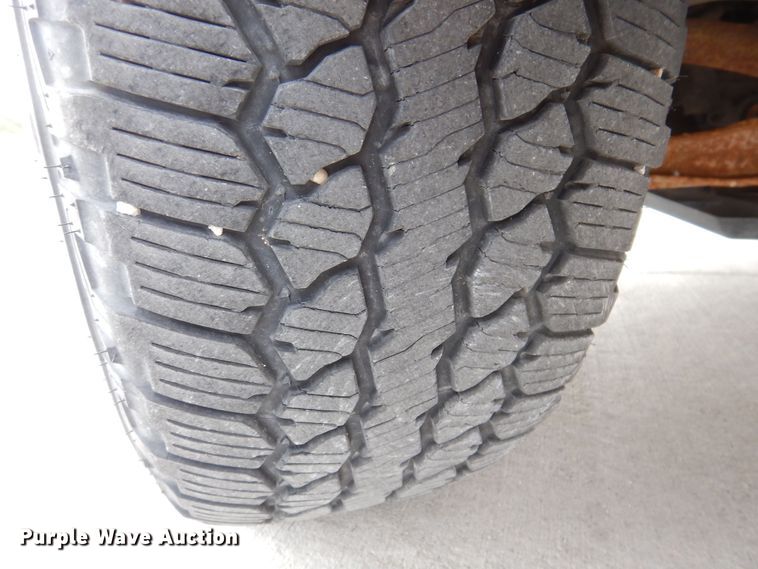 image for item MO9595 2015 Chevrolet Silverado 1500  delivery bed pickup truck