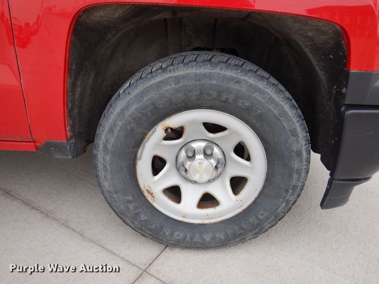 image for item MO9595 2015 Chevrolet Silverado 1500  delivery bed pickup truck