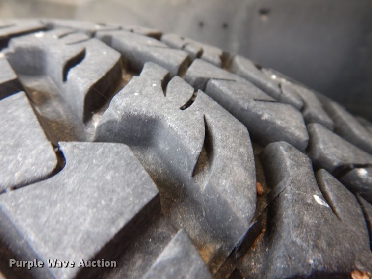 image for item MO9596 2002 Chevrolet Silverado 1500  pickup truck