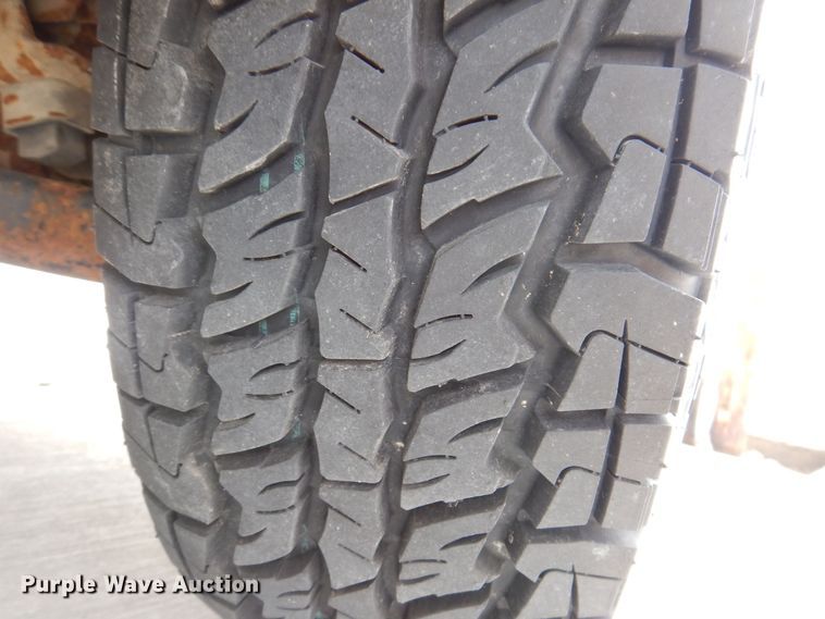 image for item MO9596 2002 Chevrolet Silverado 1500  pickup truck