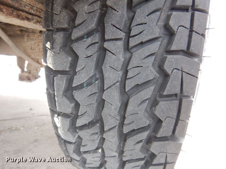 image for item MO9596 2002 Chevrolet Silverado 1500  pickup truck