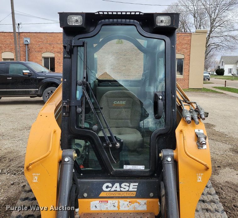 image for item MO9617 2015 Case TR270  tracked skid steer loader