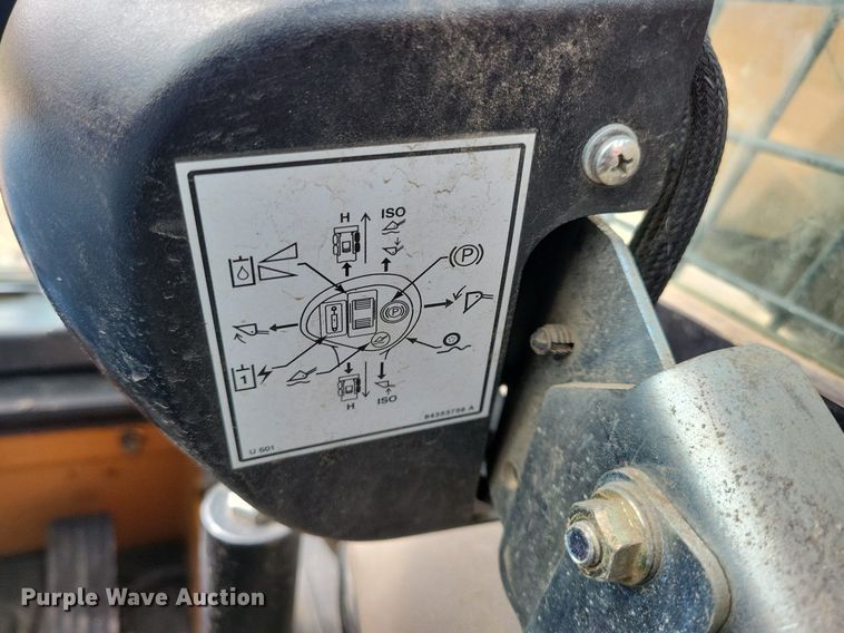 image for item MO9617 2015 Case TR270  tracked skid steer loader