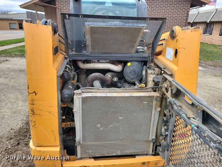 image for item MO9617 2015 Case TR270  tracked skid steer loader