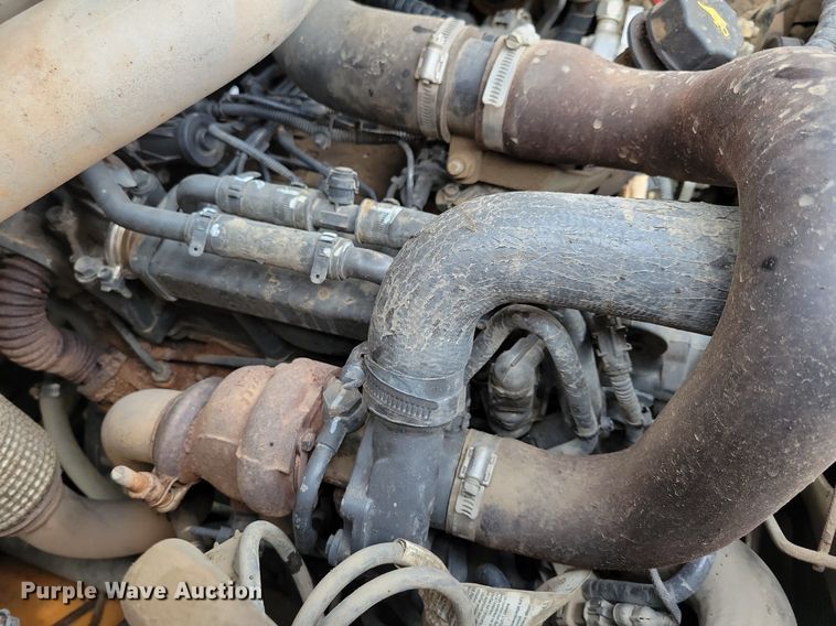 image for item MO9617 2015 Case TR270  tracked skid steer loader