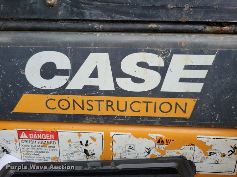 image for item MO9617 2015 Case TR270  tracked skid steer loader