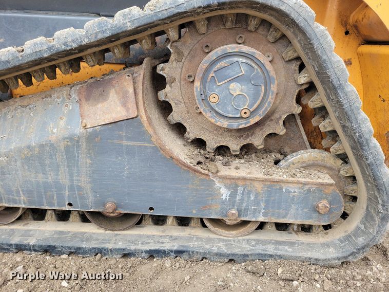 image for item MO9617 2015 Case TR270  tracked skid steer loader