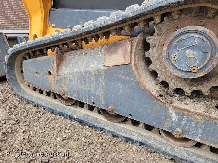 image for item MO9617 2015 Case TR270  tracked skid steer loader