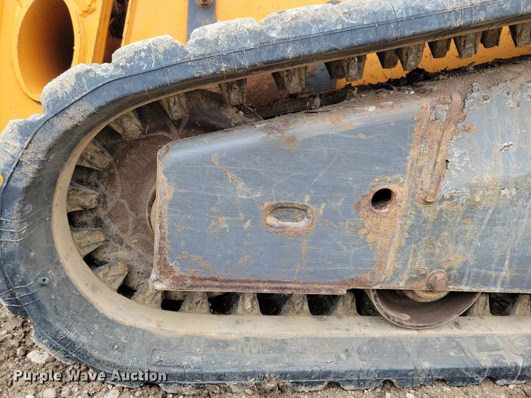 image for item MO9617 2015 Case TR270  tracked skid steer loader