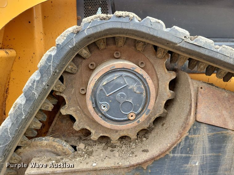 image for item MO9617 2015 Case TR270  tracked skid steer loader