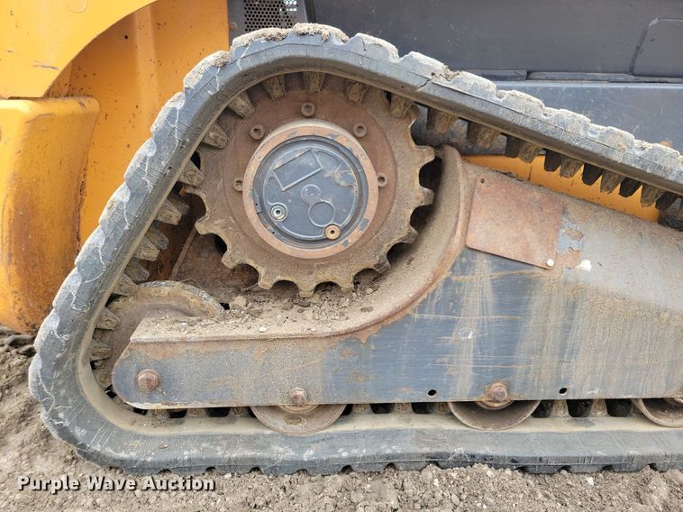 image for item MO9617 2015 Case TR270  tracked skid steer loader