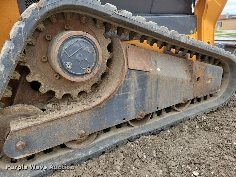 image for item MO9617 2015 Case TR270  tracked skid steer loader