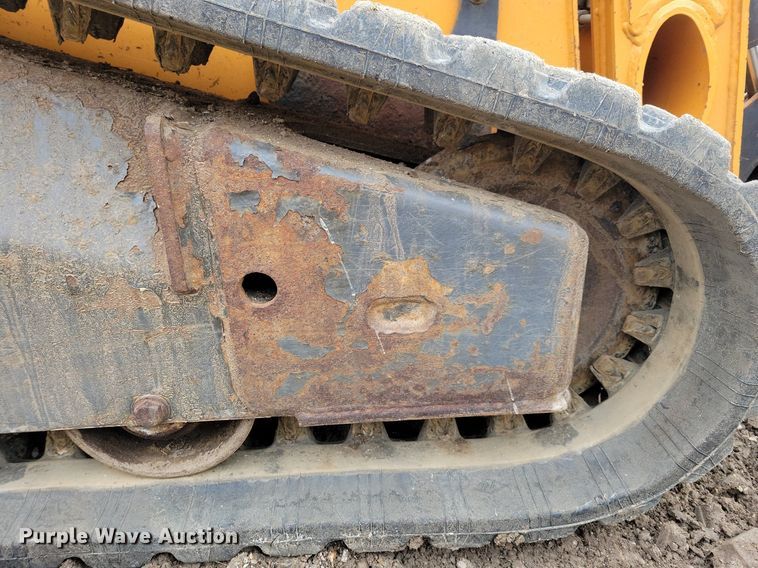 image for item MO9617 2015 Case TR270  tracked skid steer loader